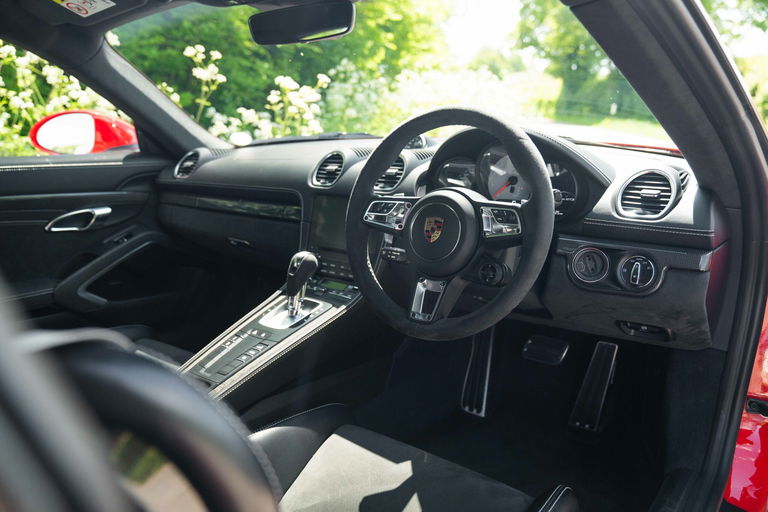 Porsche 718 Cayman GTS 4.0