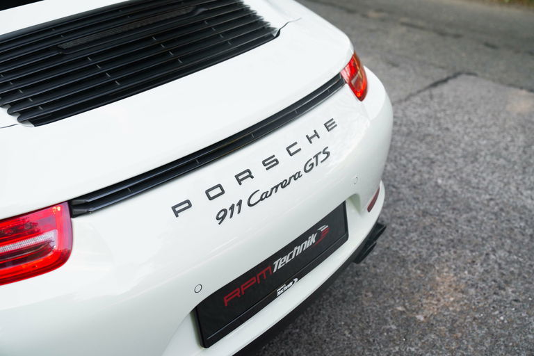 Porsche 991 Carrera GTS
