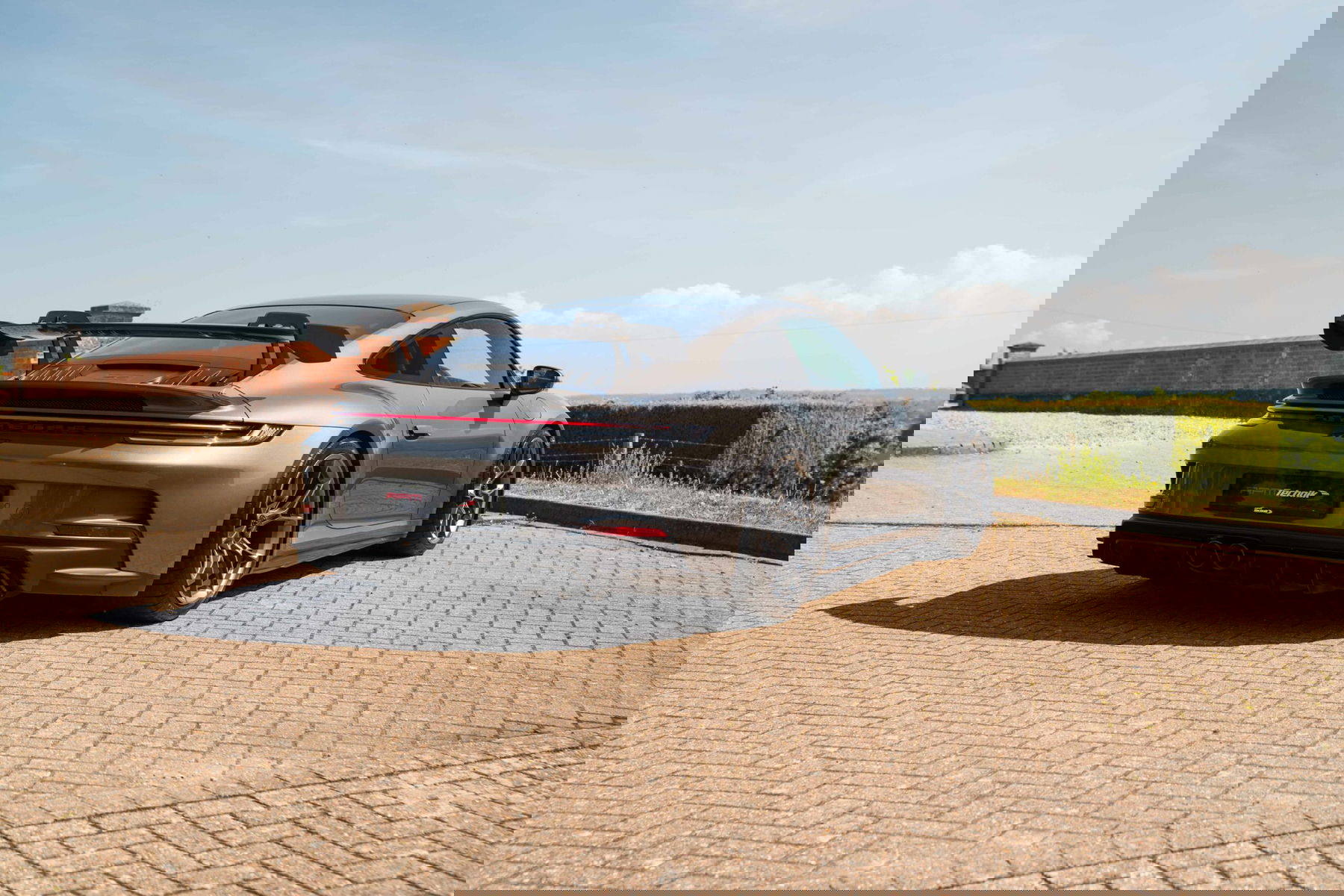 Porsche 992 GT3 2021 - elferspot.com - Marketplace for Porsche