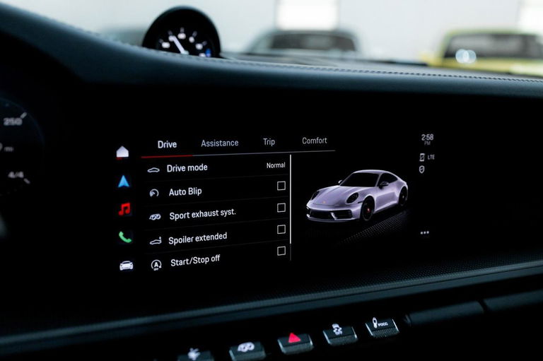 Porsche 992 Carrera GTS