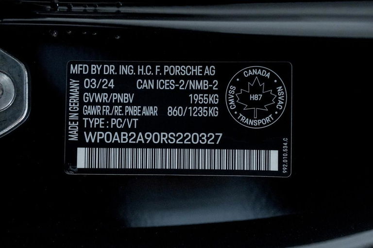 Porsche 992 Carrera GTS