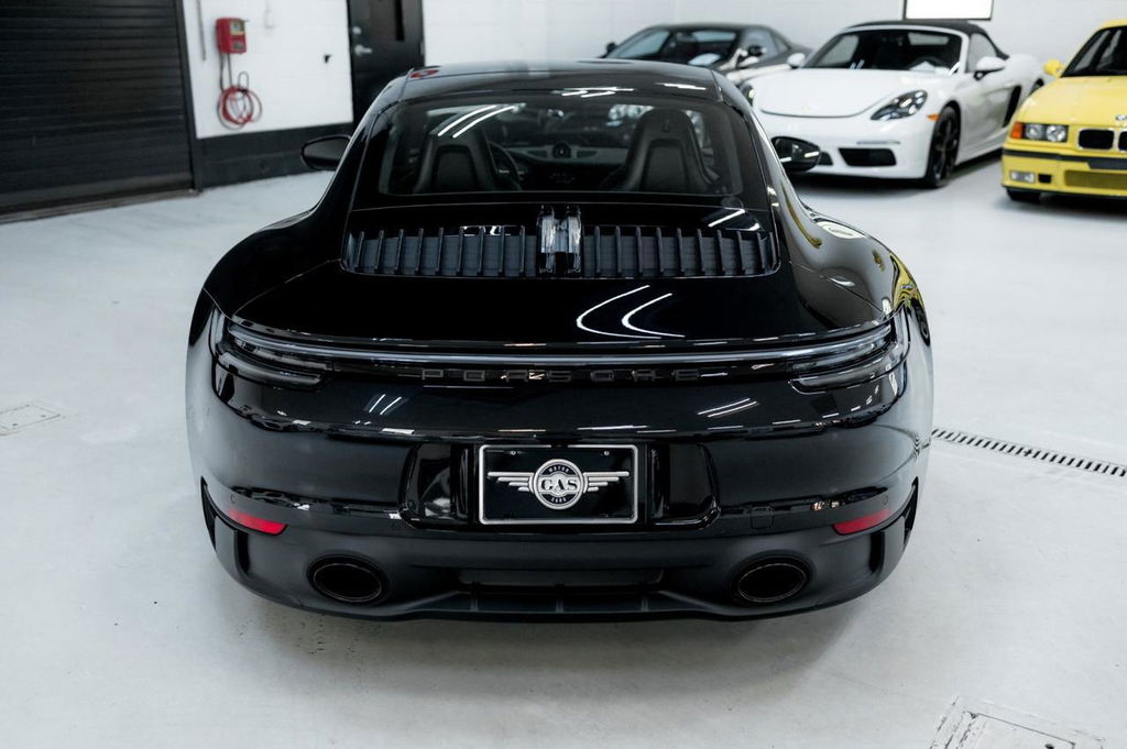 Porsche 992 Carrera GTS