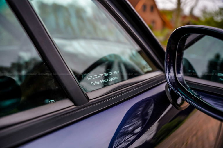 Porsche 993 Carrera 4