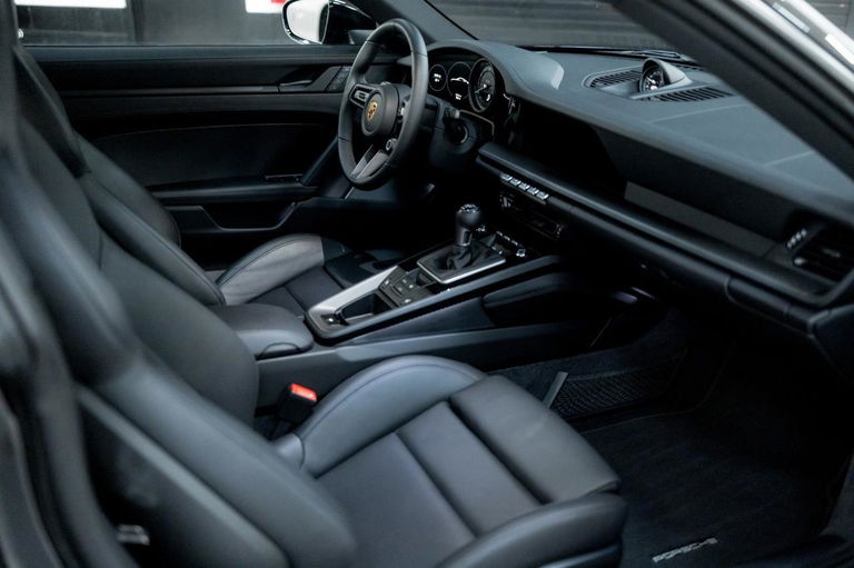 Porsche 992 Carrera GTS