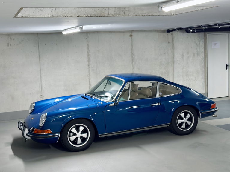 Porsche 911 E