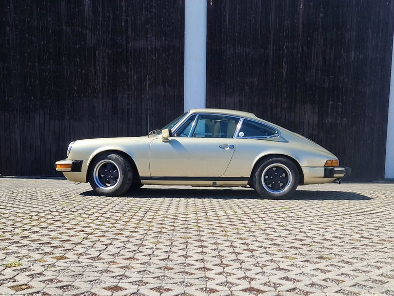 Porsche 911 S 
