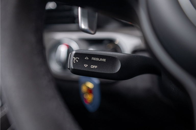 Porsche 991.2 Carrera GTS