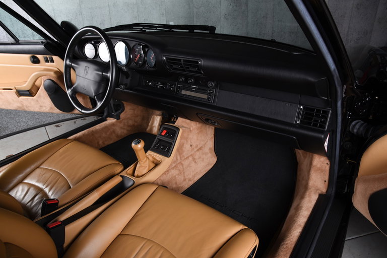 Porsche 993 Carrera 4S