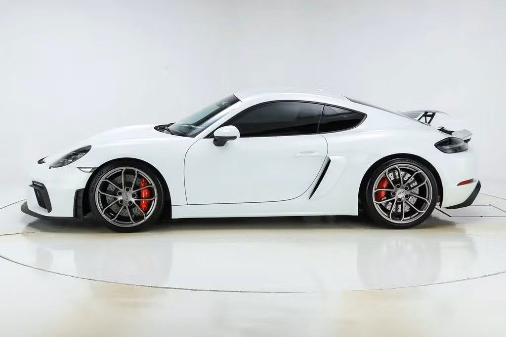 Porsche 718 Cayman GT4