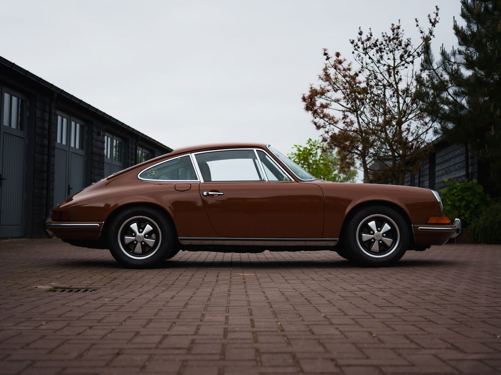 Porsche 911 T