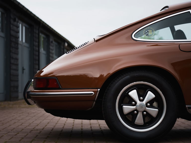 Porsche 911 T
