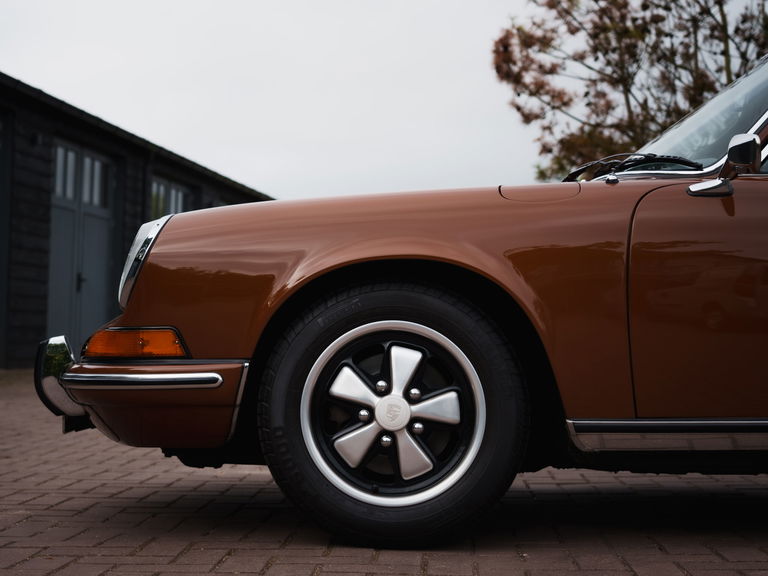 Porsche 911 T