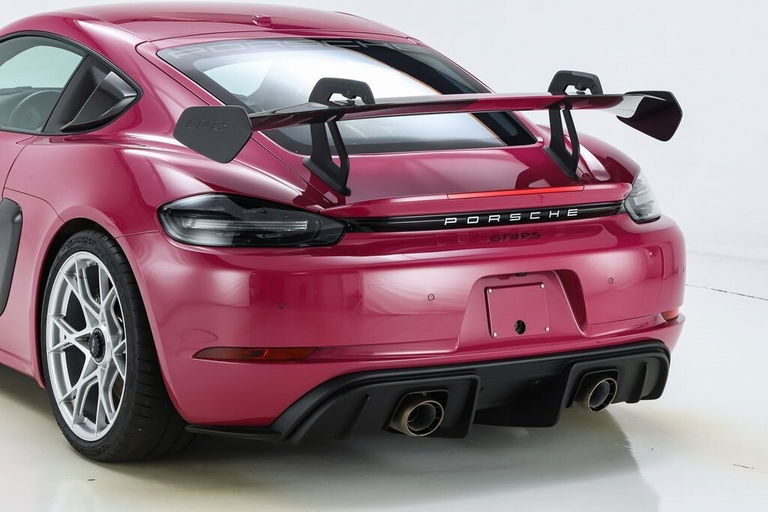 Porsche 718 Cayman GT4 RS