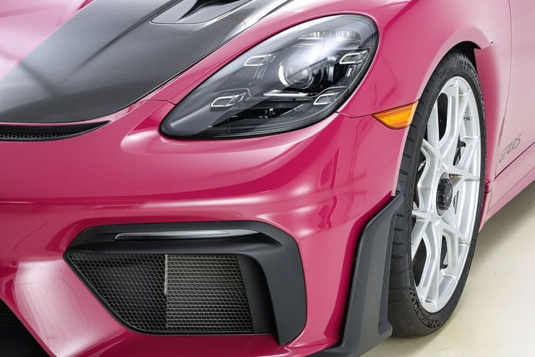 Porsche 718 Cayman GT4 RS