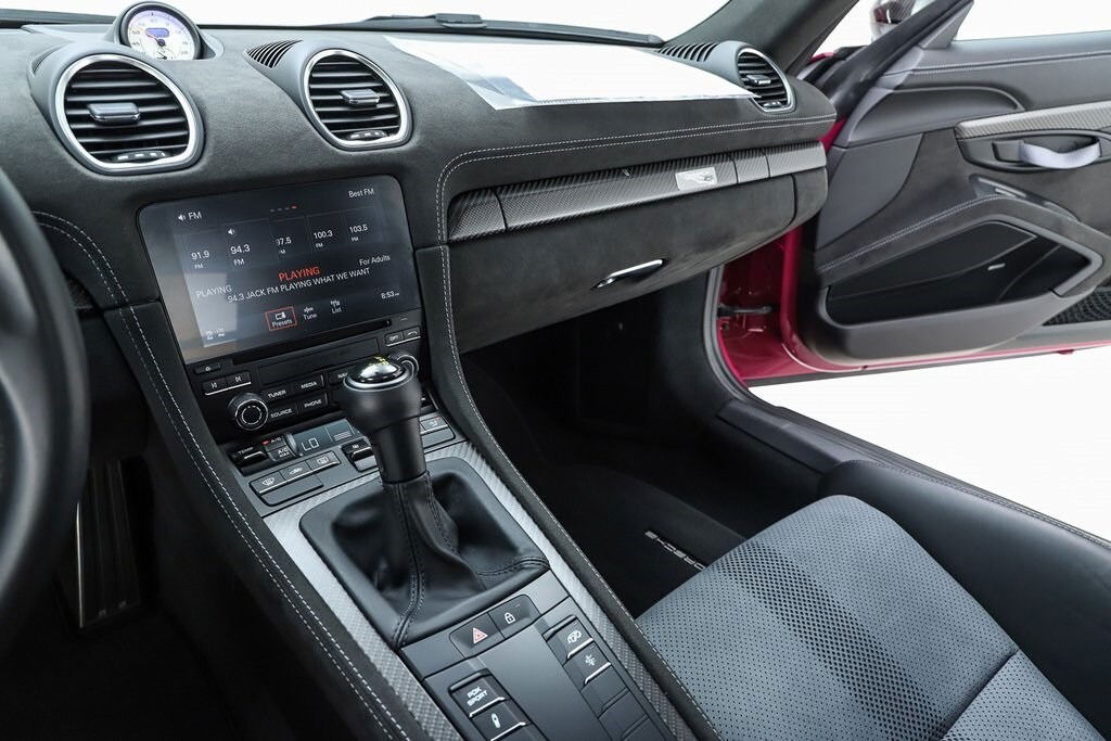 Porsche 718 Cayman GT4 RS