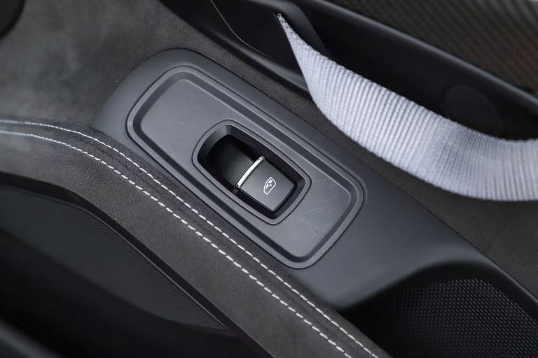 Porsche 718 Cayman GT4 RS