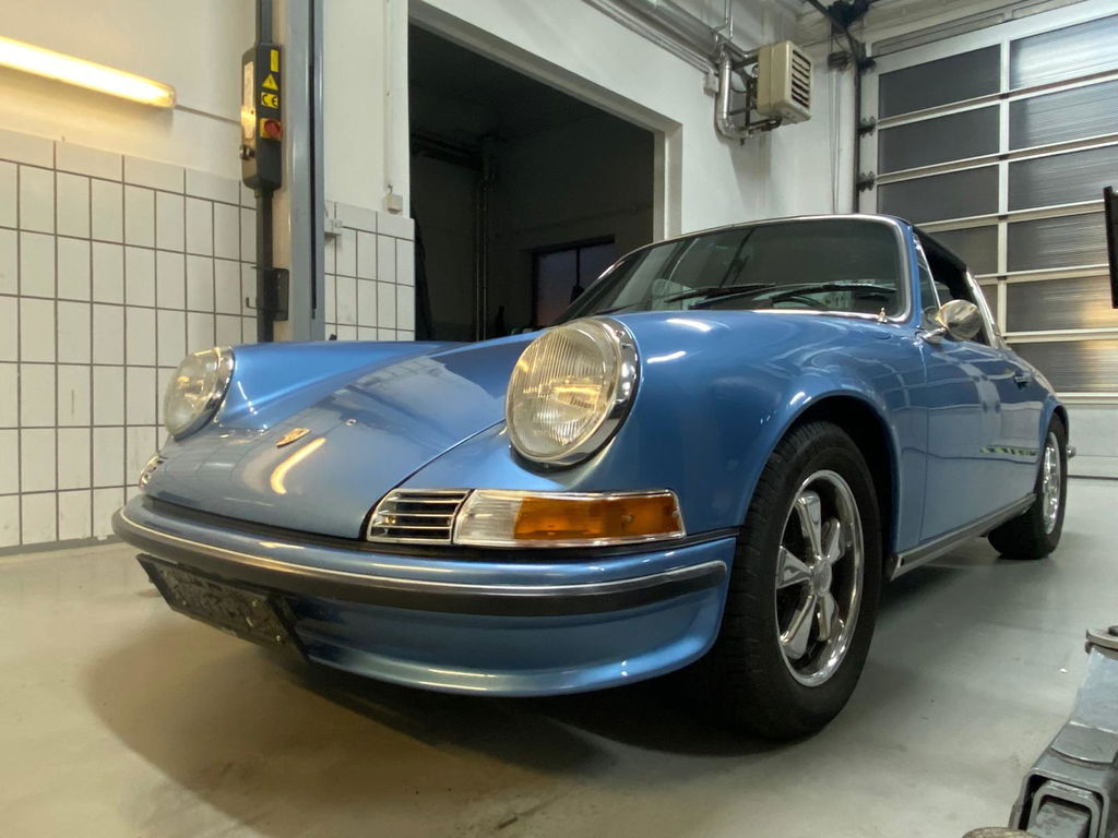 Porsche 911 E