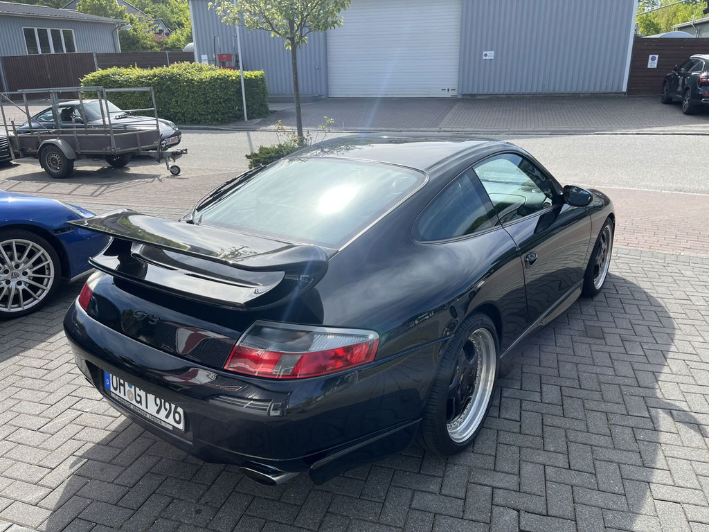Porsche 996 Carrera