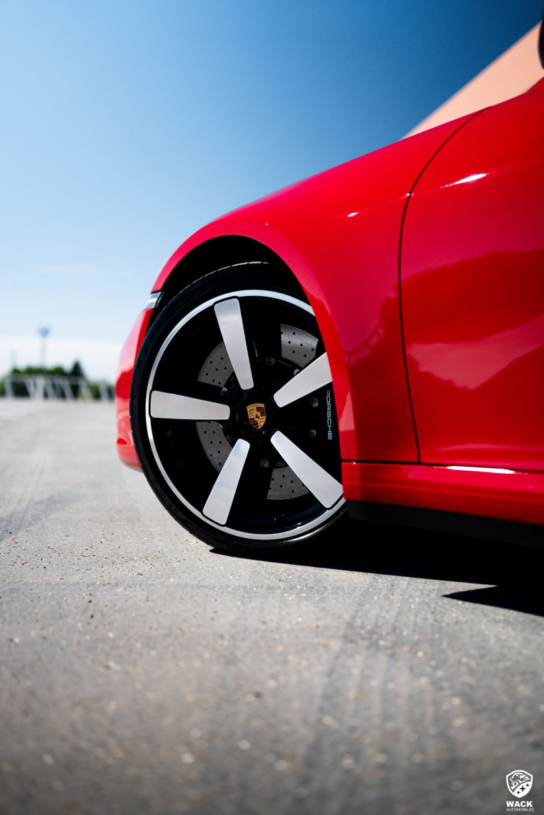 Porsche 992 Carrera S