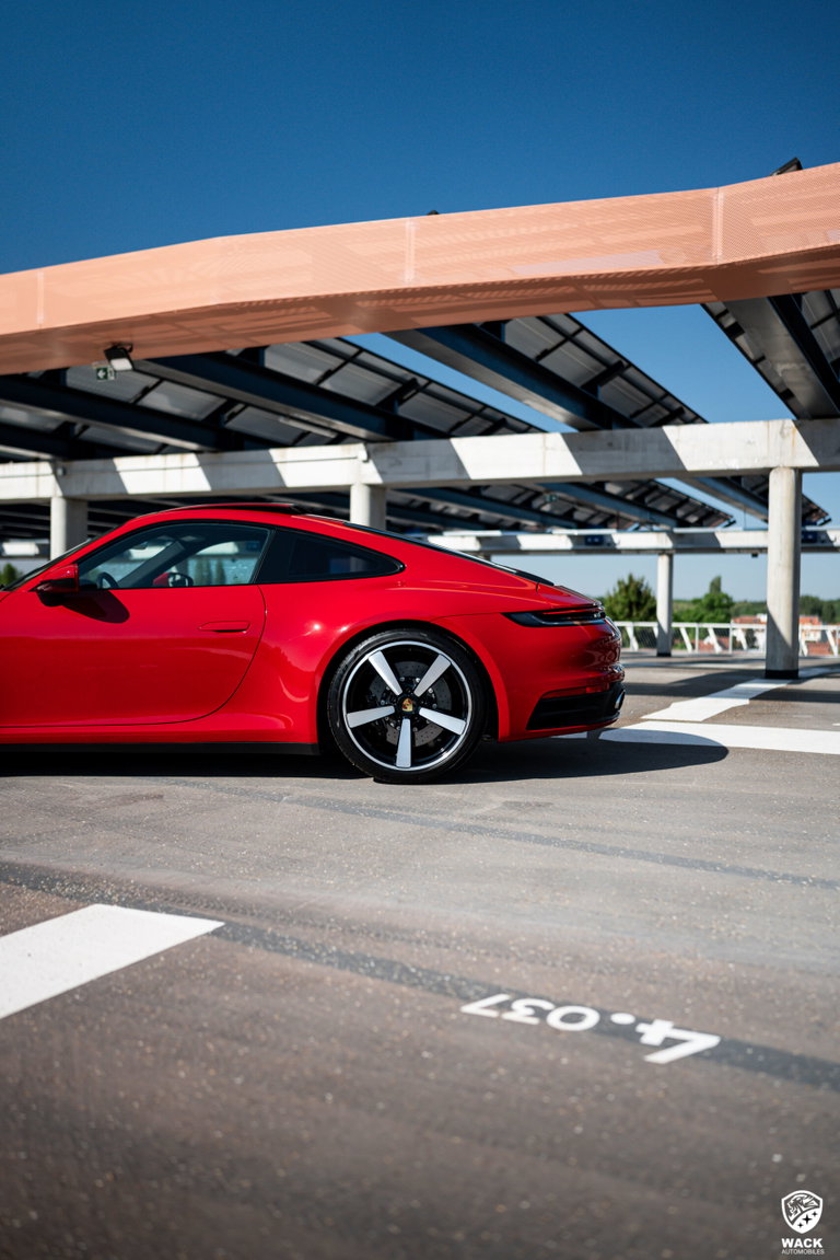 Porsche 992 Carrera S