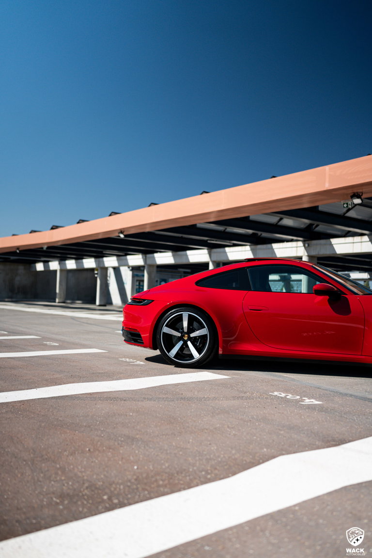 Porsche 992 Carrera S