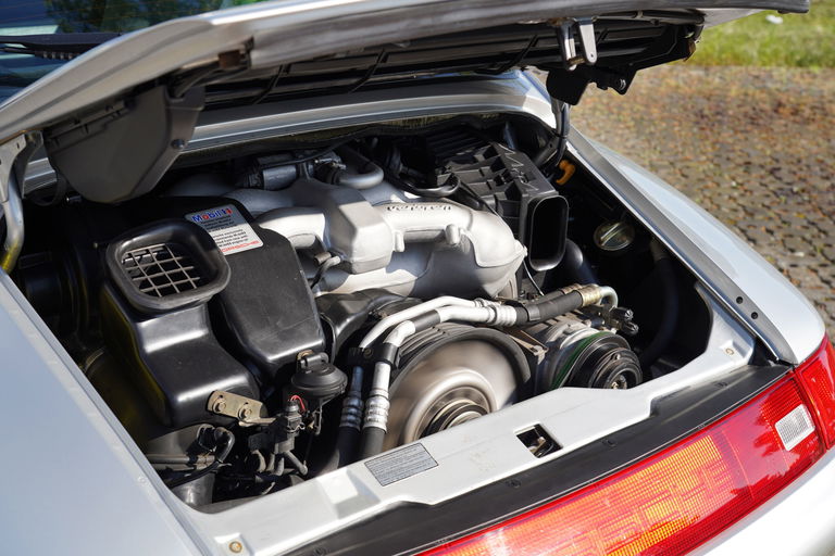 Porsche 993 Carrera 4S