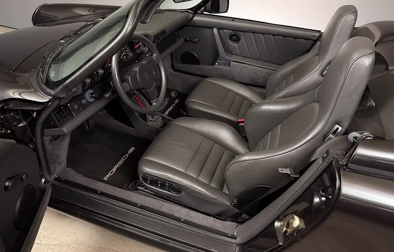 Porsche 911 Carrera 3.2 Speedster