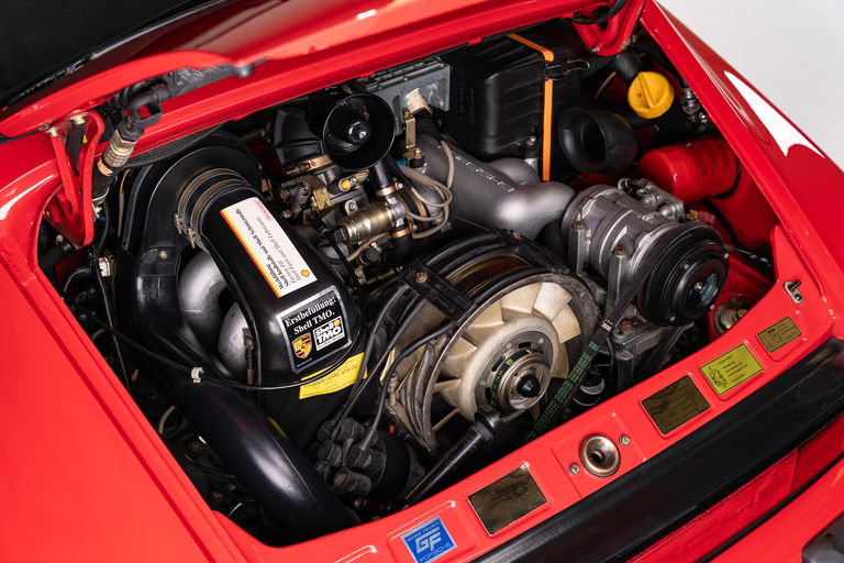 Porsche 911 Carrera 3.2 (US)