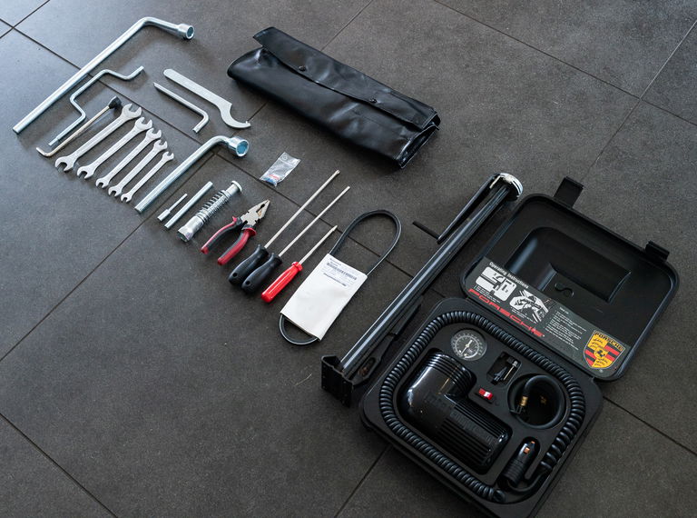 Porsche 911 Carrera 3.2 (US)