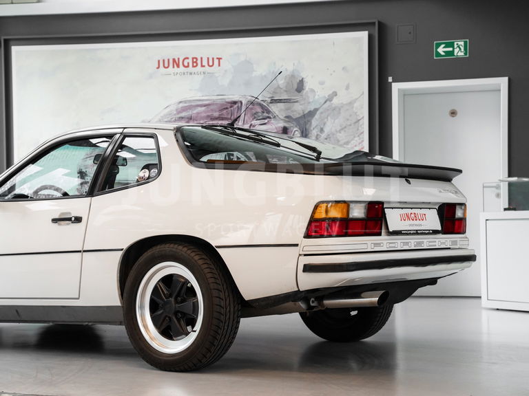 Porsche 924 S