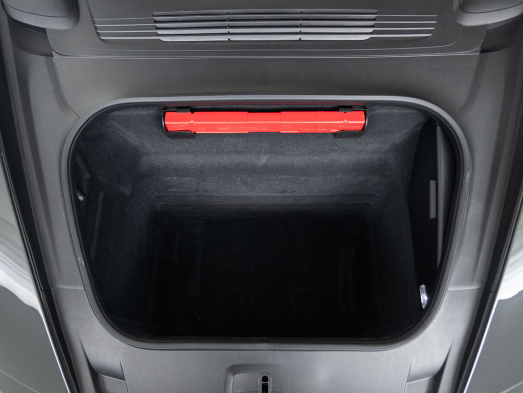 Porsche 992 Carrera 4 GTS