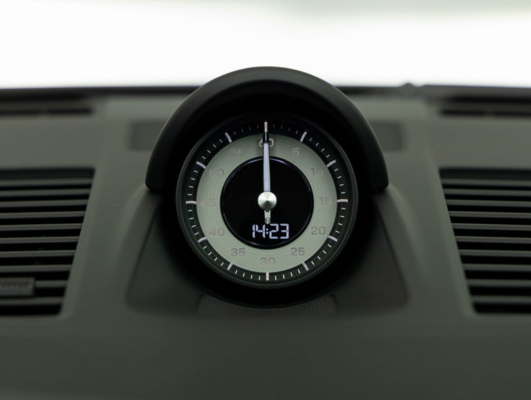 Porsche 992 Carrera 4 GTS