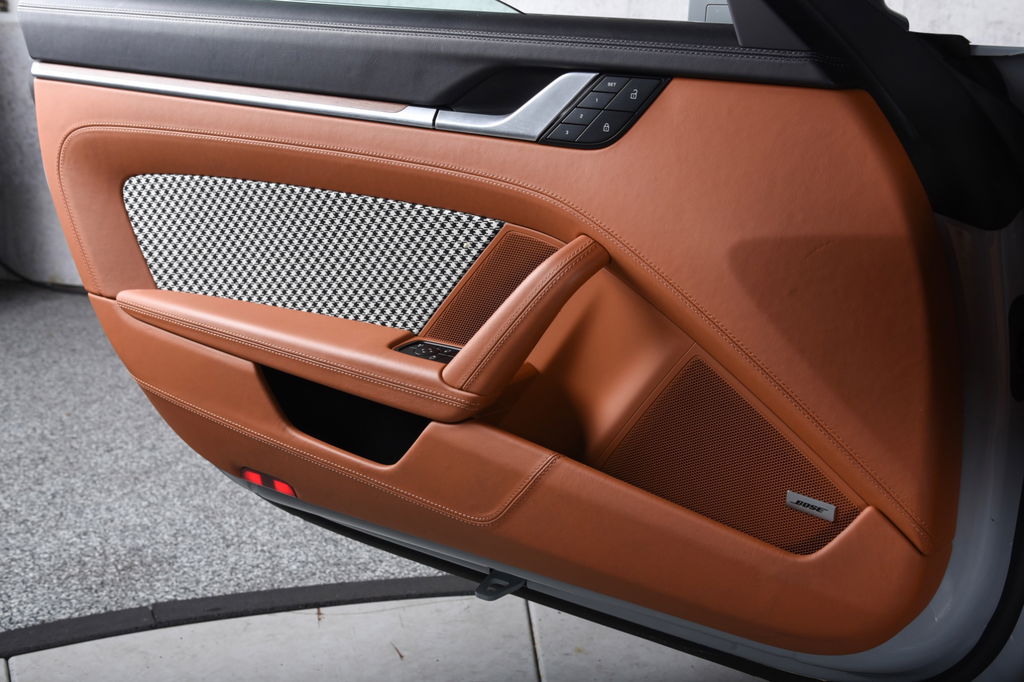 Porsche 992 Sport Classic