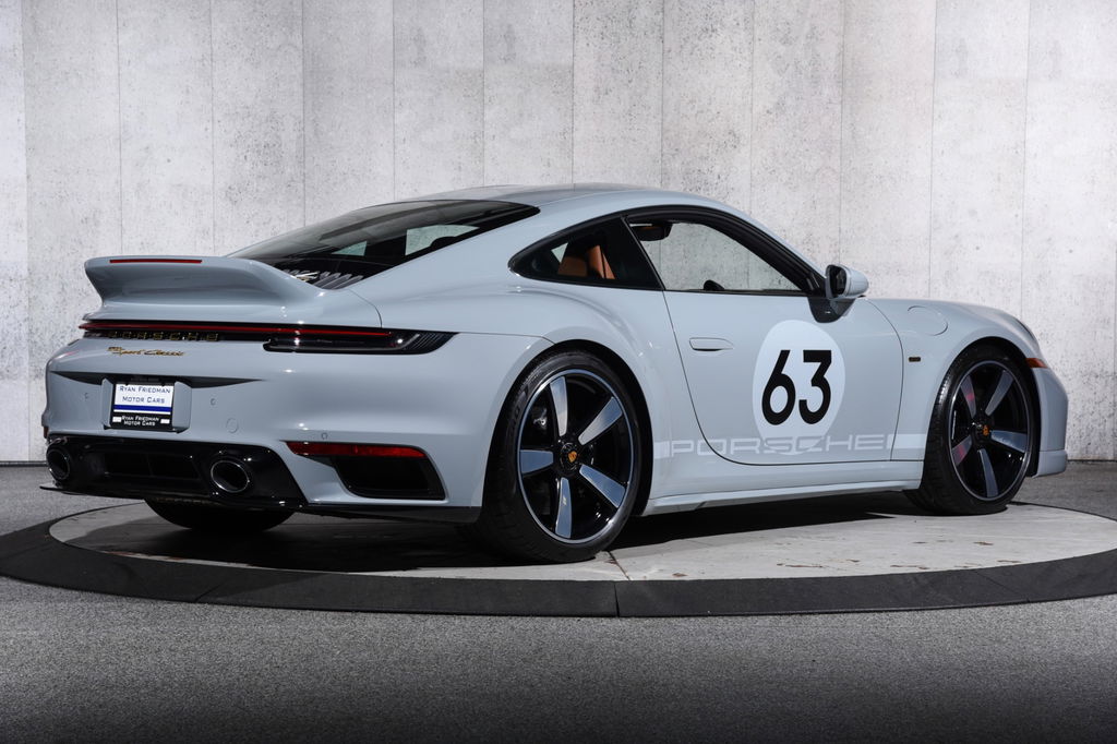 Porsche 992 Sport Classic