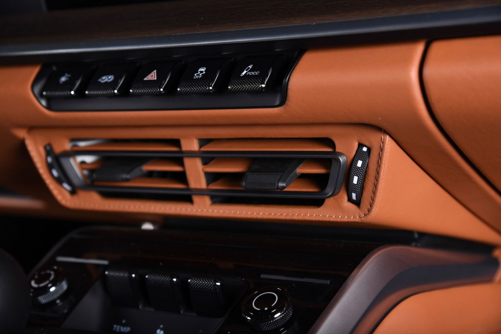 Porsche 992 Sport Classic