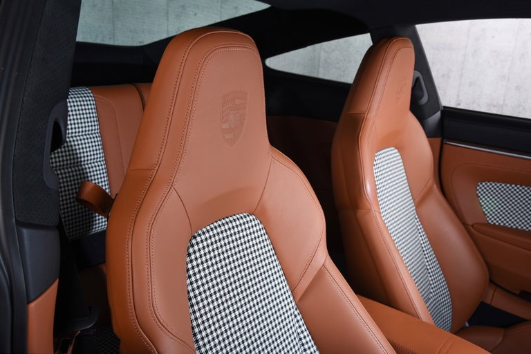 Porsche 992 Sport Classic