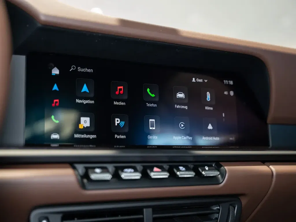 Porsche 992.2 Carrera GTS