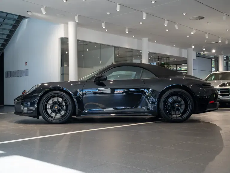 Porsche 992.2 Carrera GTS