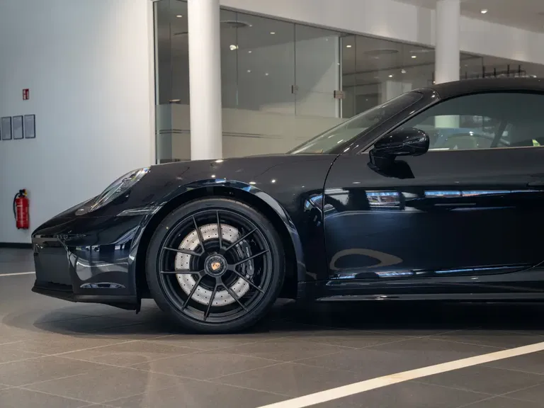 Porsche 992.2 Carrera GTS