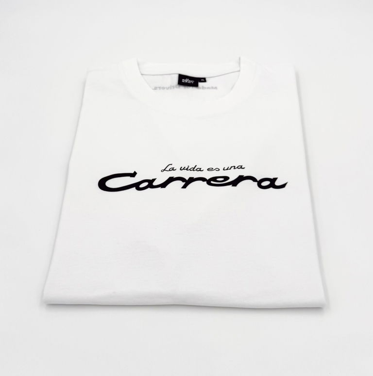 T-Shirt „La vida es una Carrera“ Casual Fit