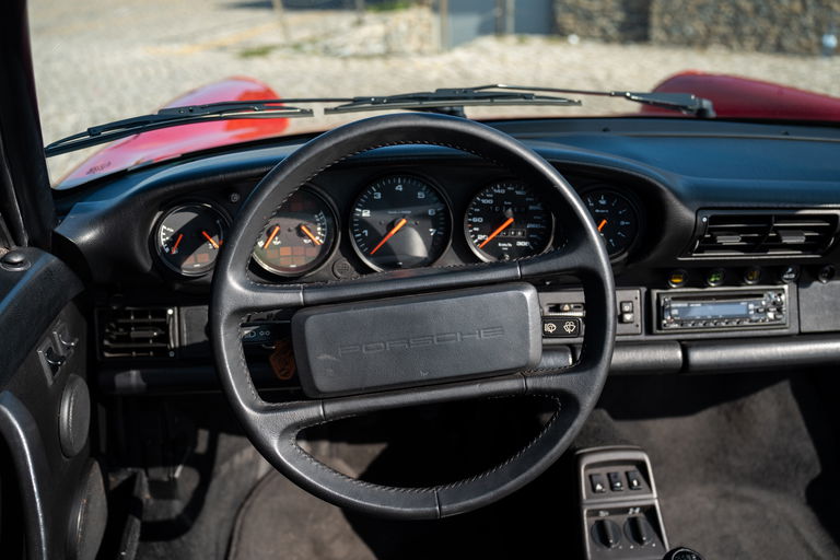 Porsche 964 Carrera 4