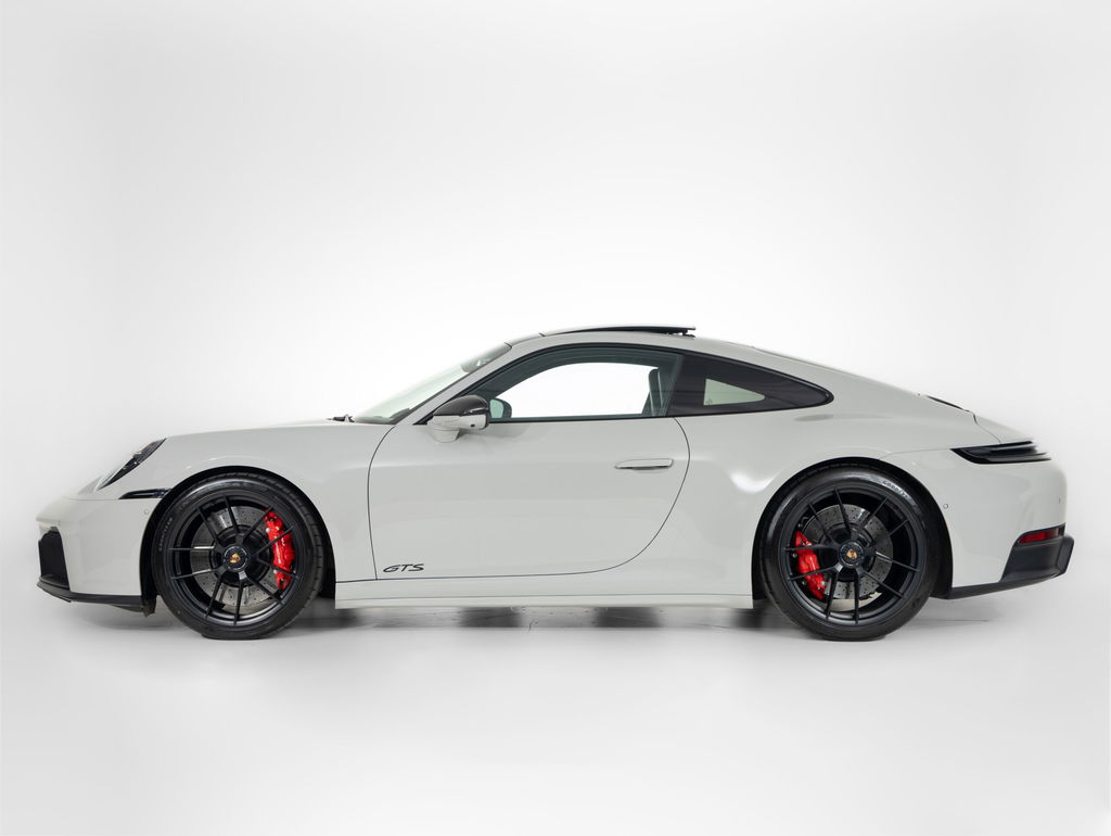 Porsche 992.2 Carrera 4 GTS