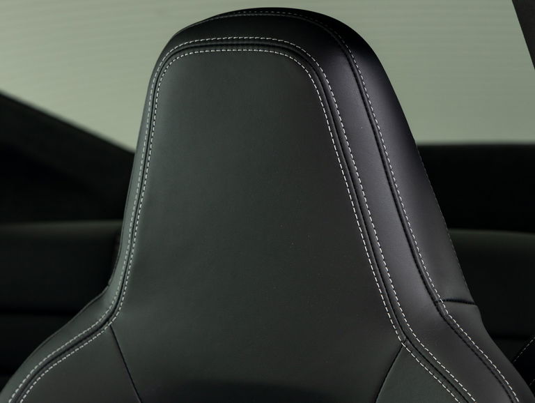 Porsche 992.2 Carrera 4 GTS