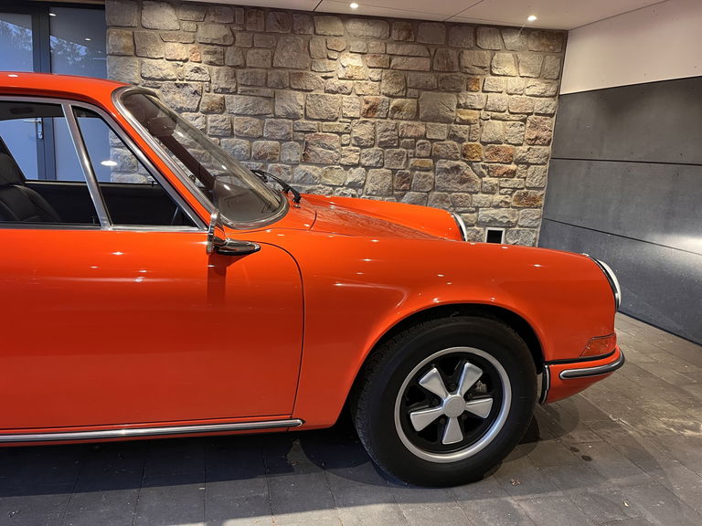 Porsche 911 T