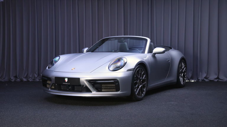 Porsche 992 Carrera 4S