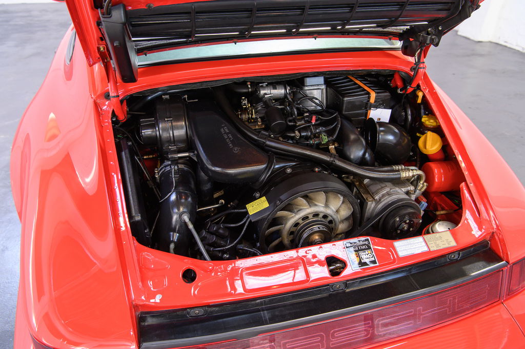 Porsche 964 Carrera 4