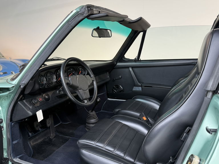 Porsche 911 Carrera 2.7