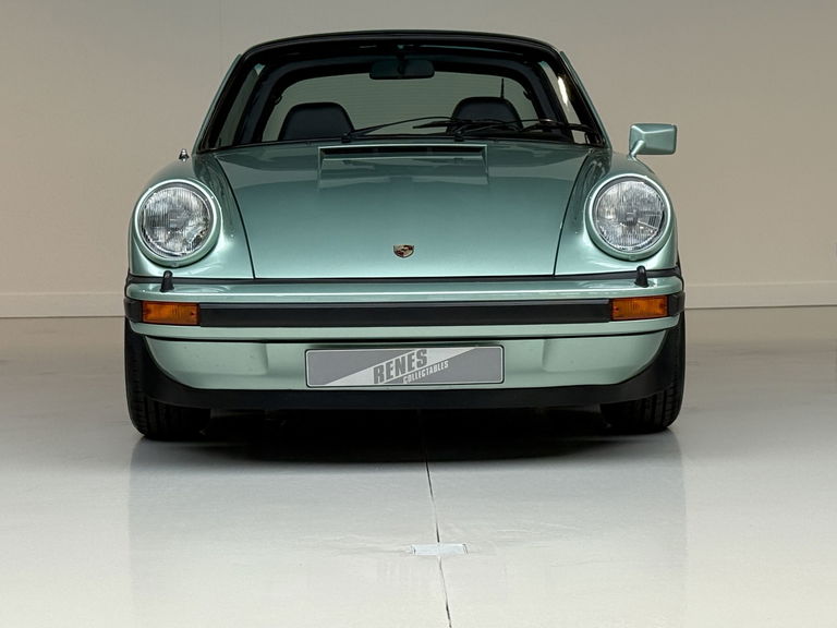Porsche 911 Carrera 2.7