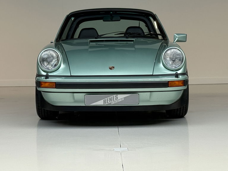 Porsche 911 Carrera 2.7