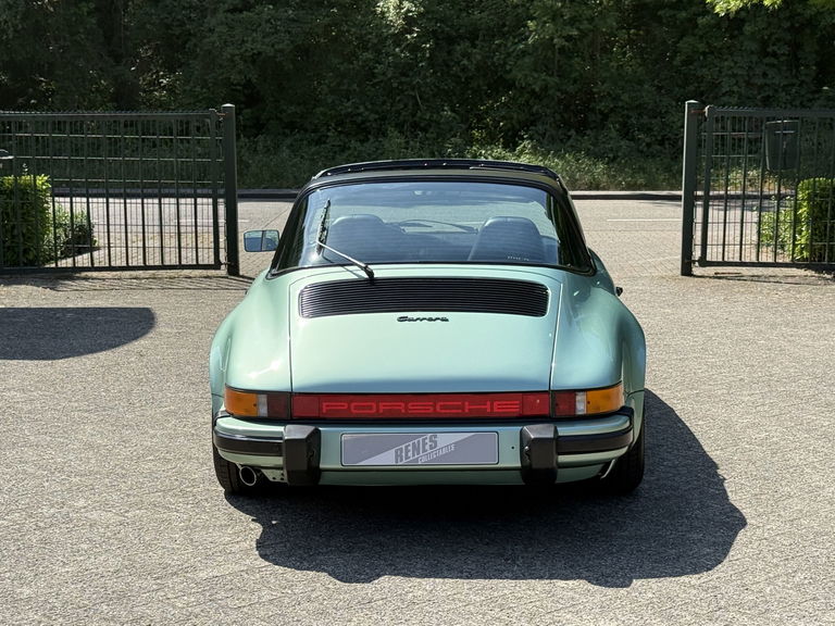 Porsche 911 Carrera 2.7